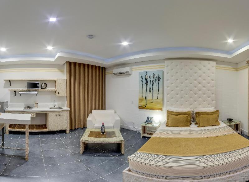 Hotel Du Parc Μεντεγίν Δωμάτιο φωτογραφία