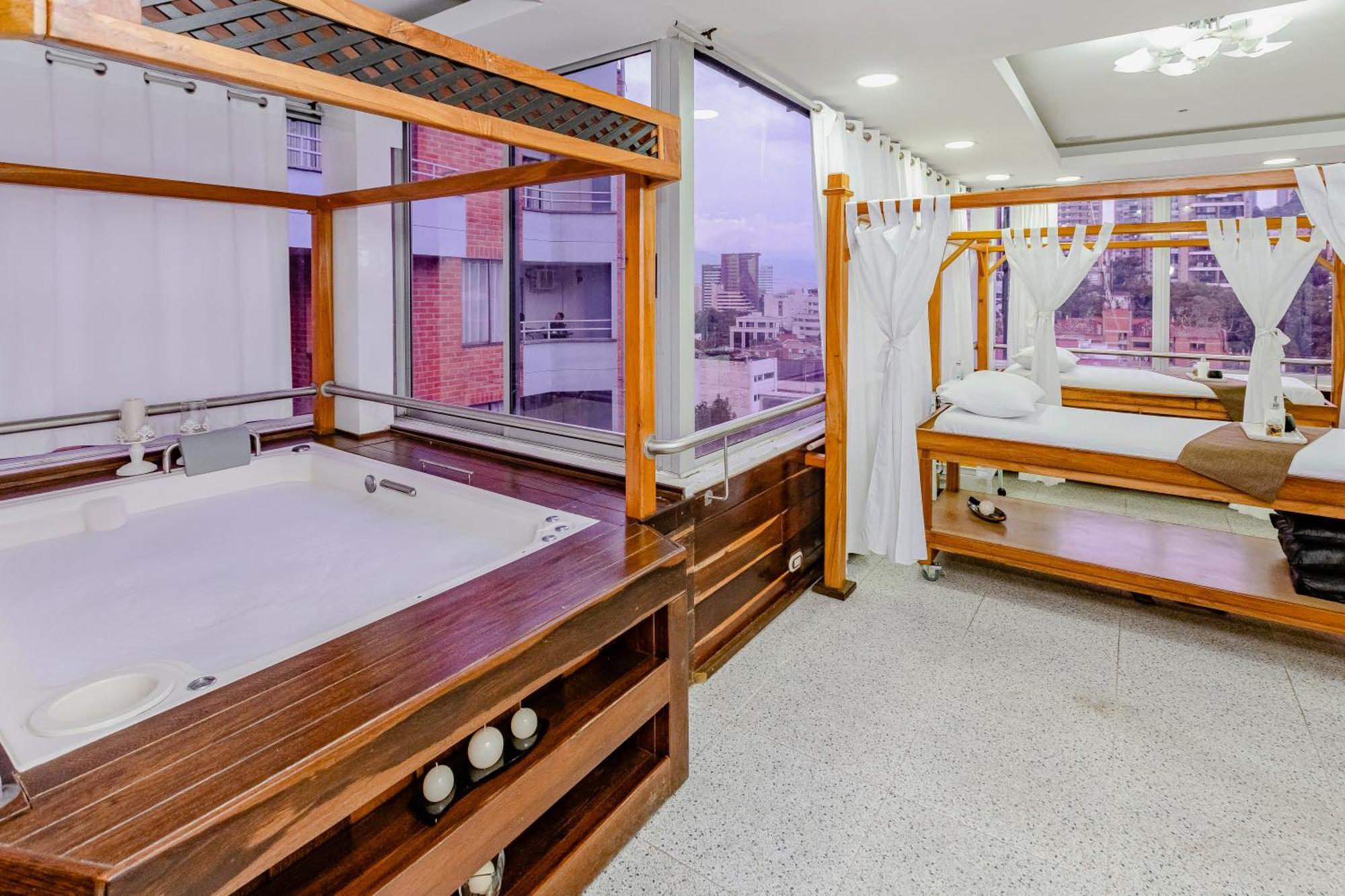 Hotel Du Parc Μεντεγίν Εξωτερικό φωτογραφία