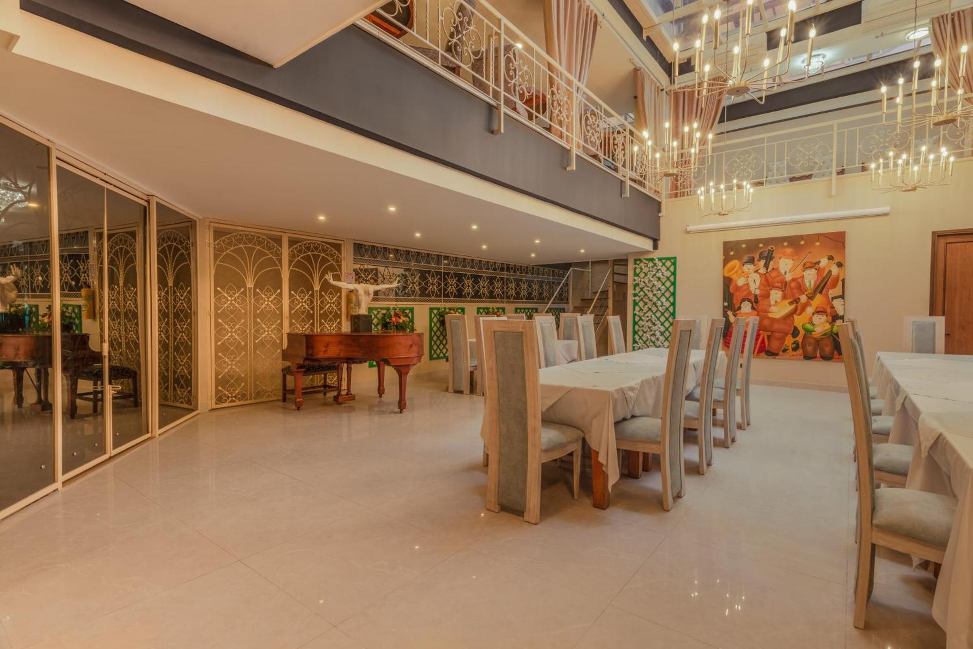 Hotel Du Parc Μεντεγίν Εξωτερικό φωτογραφία